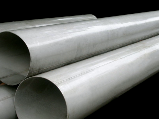Titanium pipe