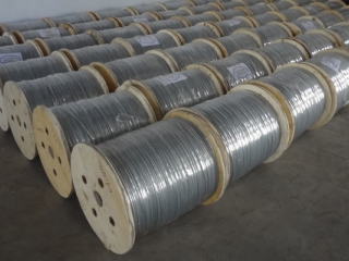 Galvanized wire spools